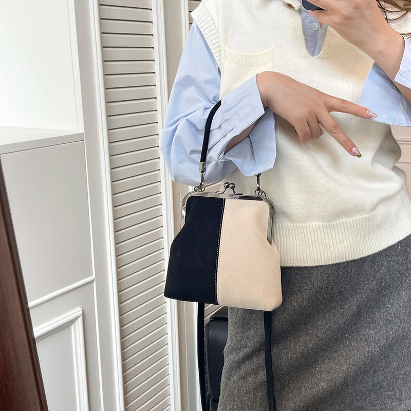 Women Fashionable Shoulder Bag Large Capacity Retro Flannel Handbag Leisure Clamp Handbag Travel Shopping Work Shoulder Bag